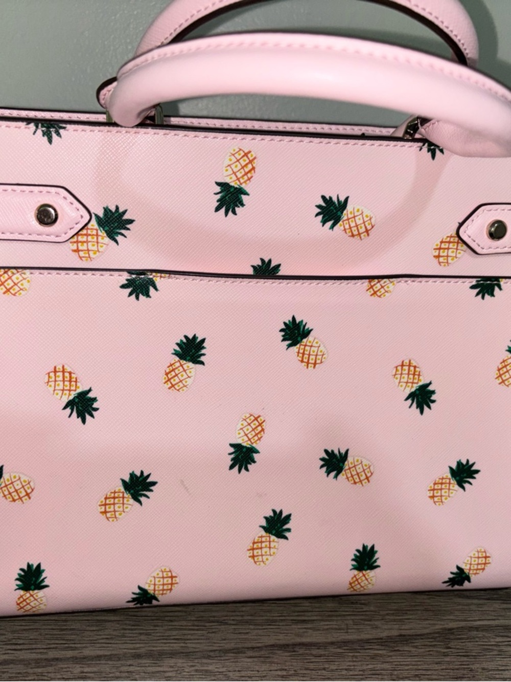 Kate Spade pineapple print satchel NWT W/Pineapple purse chain - Picture 3 of 11